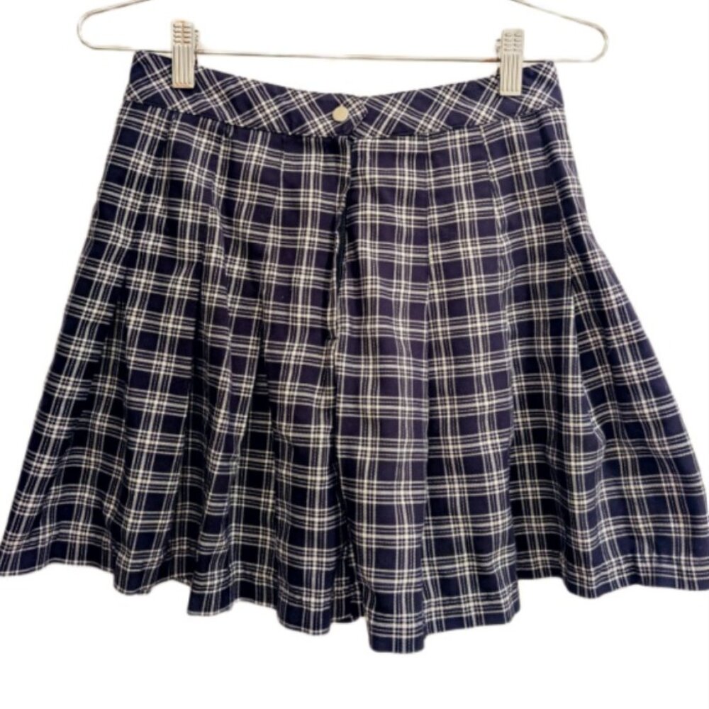 Black and white plaid, pleated A-line mini skirt - Size 4